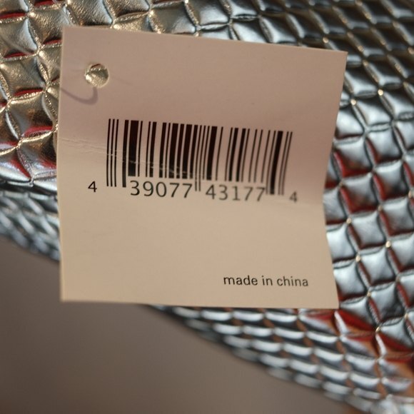 Nordstrom Silver Metallic Makeup Cosmetic Bag Compact Travel Organizer Chic Case - Picture 7 of 8